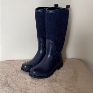 UGG Reignfall Navy Blue Wool & Rubber Waterproof Rain Boots - Size 9